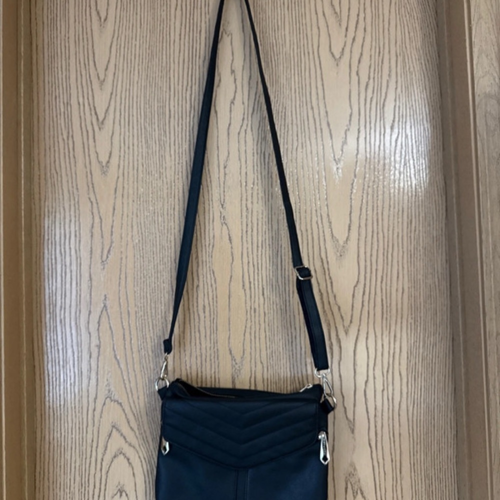 Quilted Black Crossbody Bag